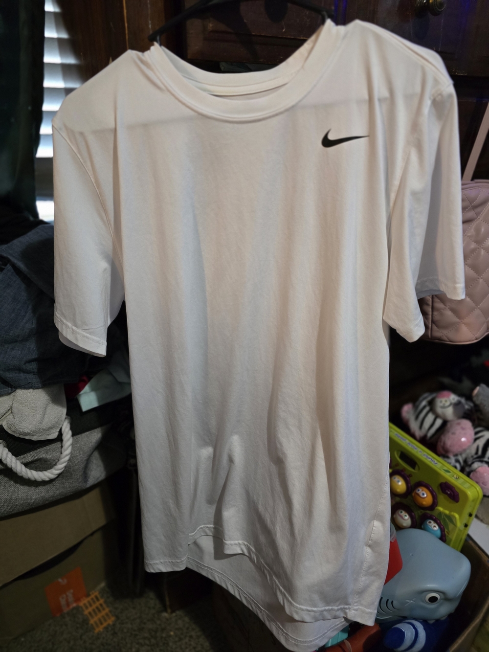 !!. Ladies M White Short-Sleeve Performance T-Shirt